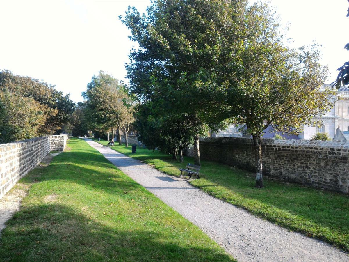 Lumineux T2 Vieille Ville 3 Pers Parking Gratuit - By La Source D'Orfee Boulogne-sur-Mer Kültér fotó